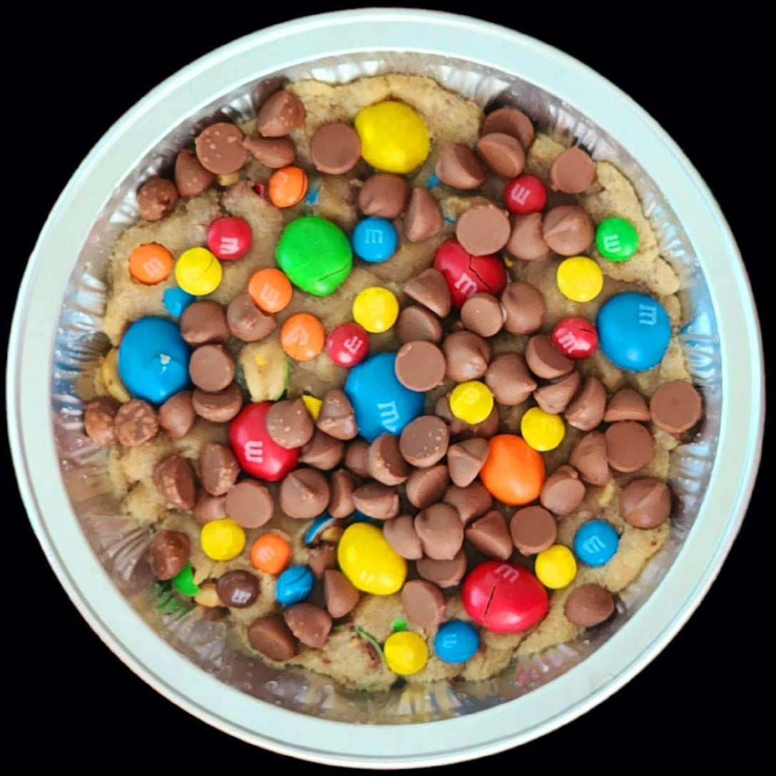 M & M loaded skillet cookie. Skillet baked cookie from Skillet cookie company. Order online skillet baked cookies Canada wide delivery. Toronto cookies.